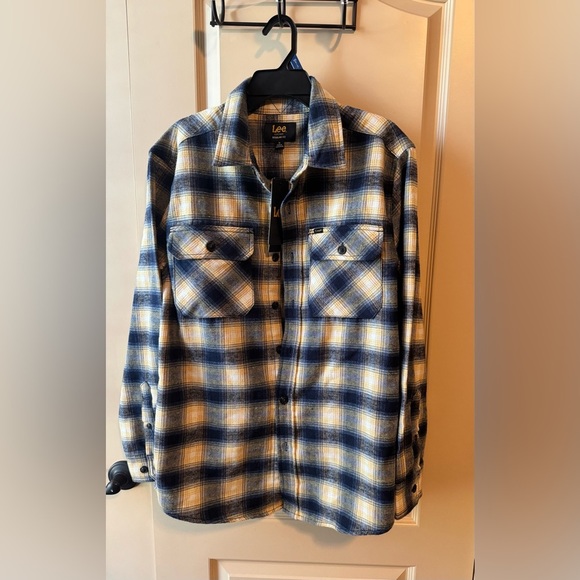 Lee mens Size Medium REGULAR FIT long sleeve flannel - Picture 7 of 11
